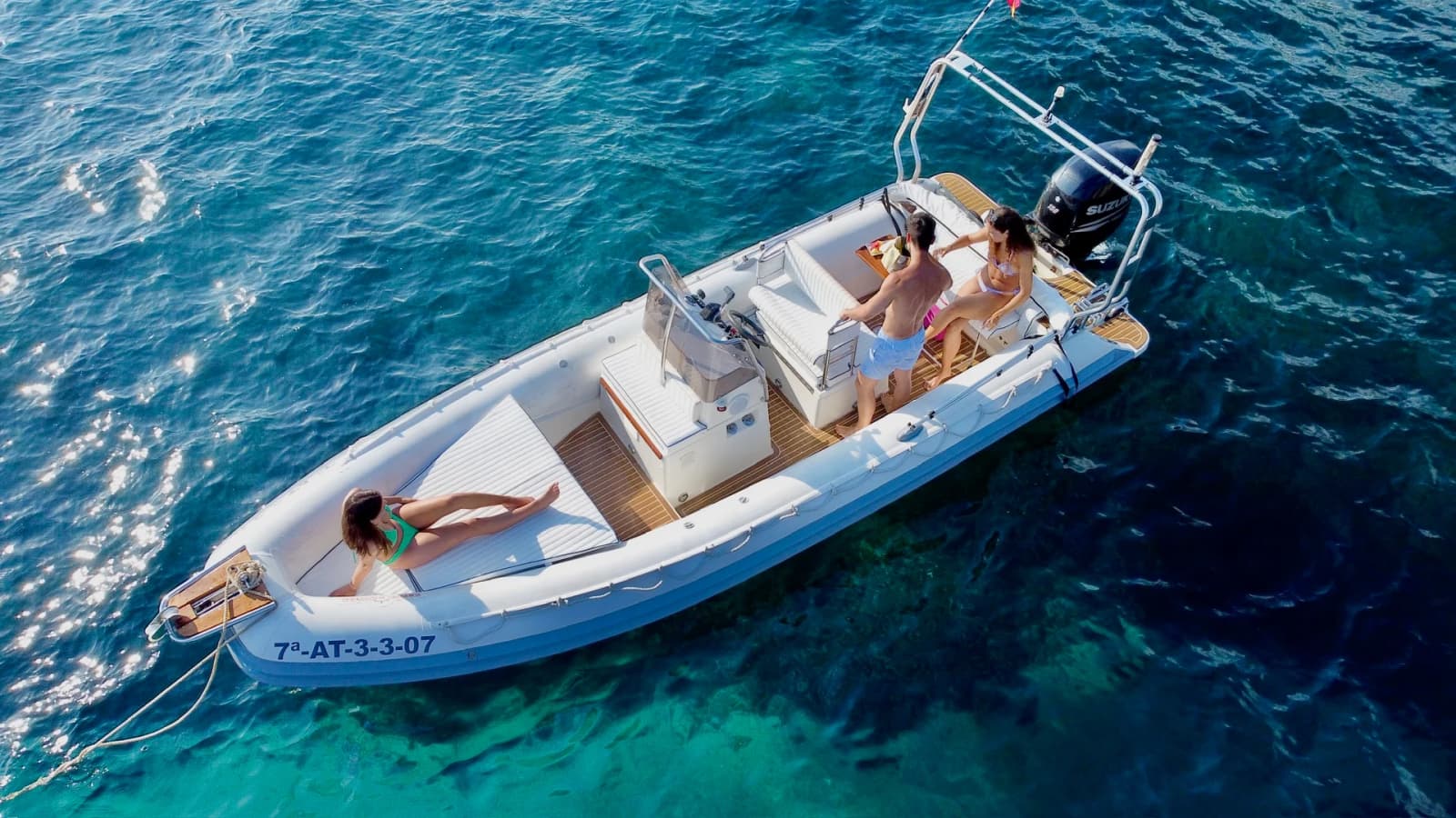 Barco con licencia en Roses — Spirit of the Sea 675
