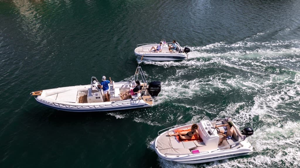 Couple enjoying a boat trip on the Costa Brava